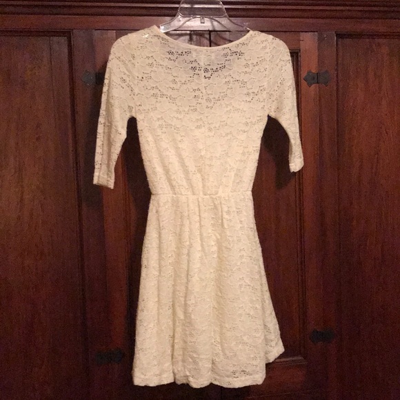 Beautiful white lace dress 3/4 sleeve - Picture 5 of 8